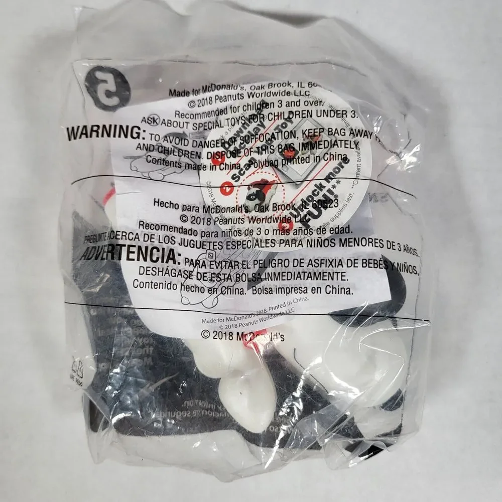 2 Peanuts Snoopy Happy‎ Meal McDonalds Toys 2018 #5 Masked Marvel #10 Helicopter - Picture 4 of 7